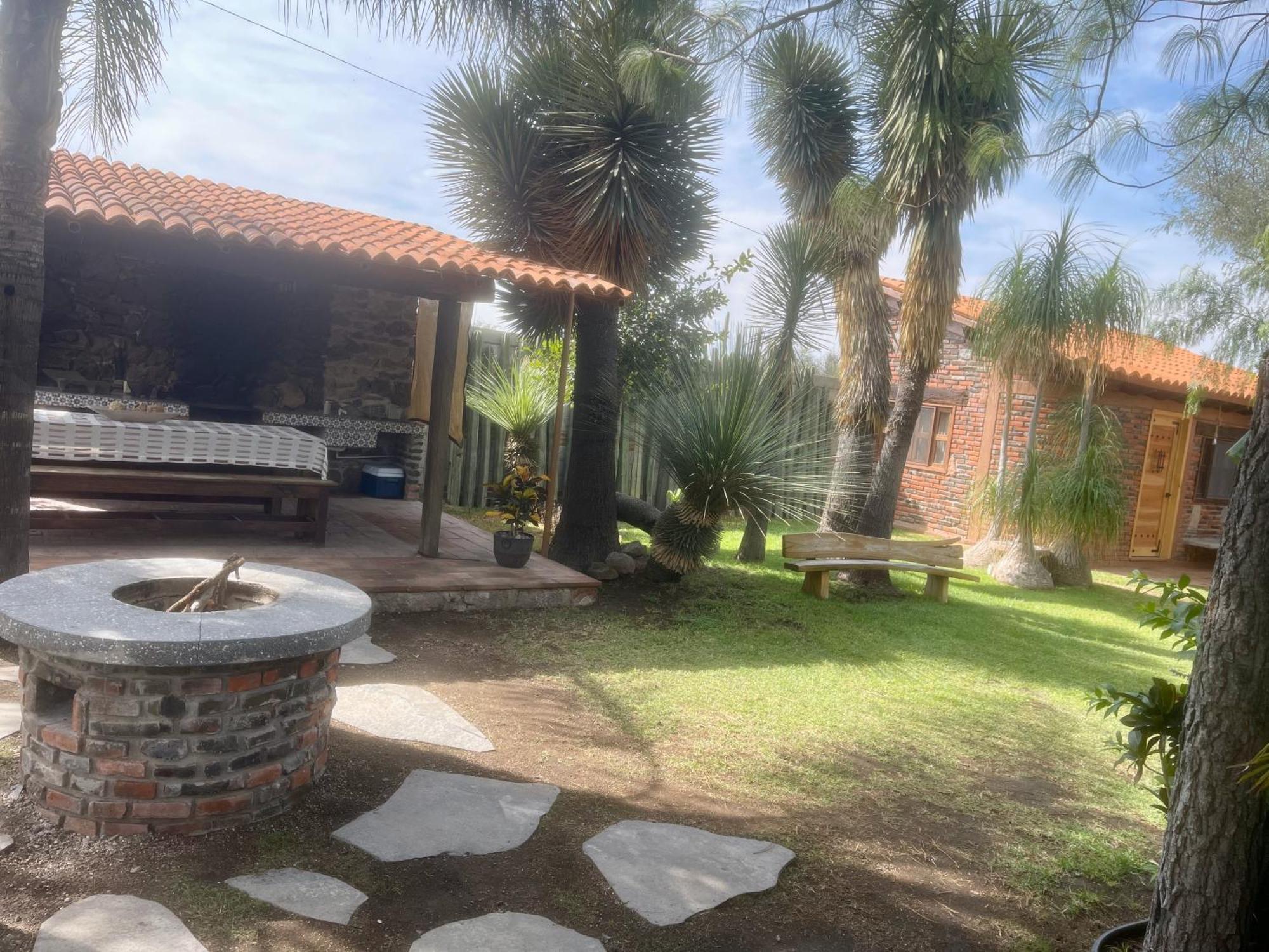 Cabana Magnolias Con Albercajacuzzi Tequisquiapan Exterior photo