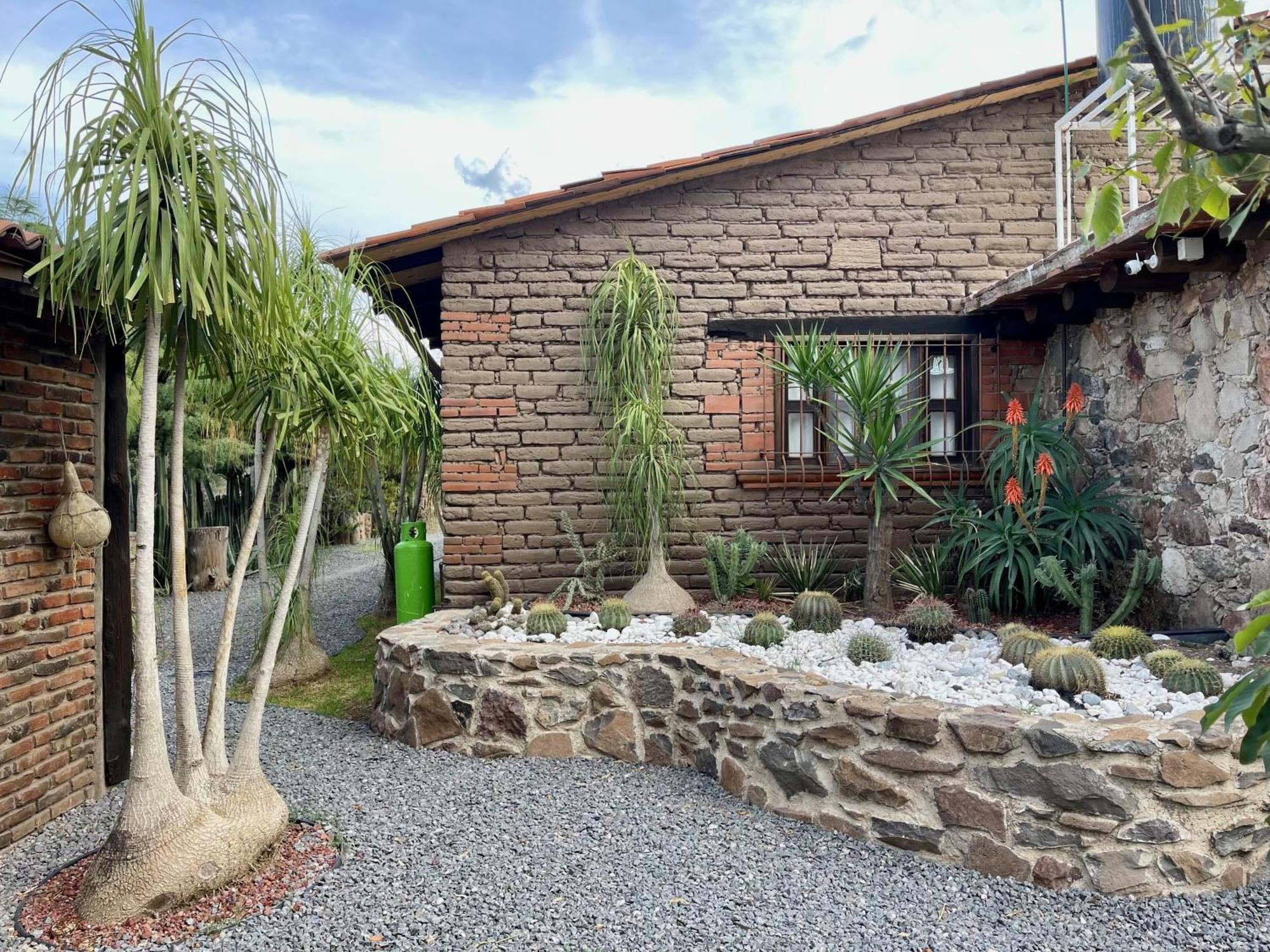 Cabana Magnolias Con Albercajacuzzi Tequisquiapan Exterior photo