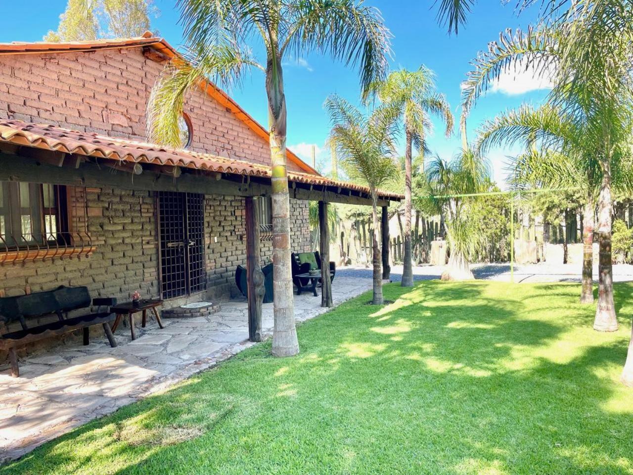 Cabana Magnolias Con Albercajacuzzi Tequisquiapan Exterior photo